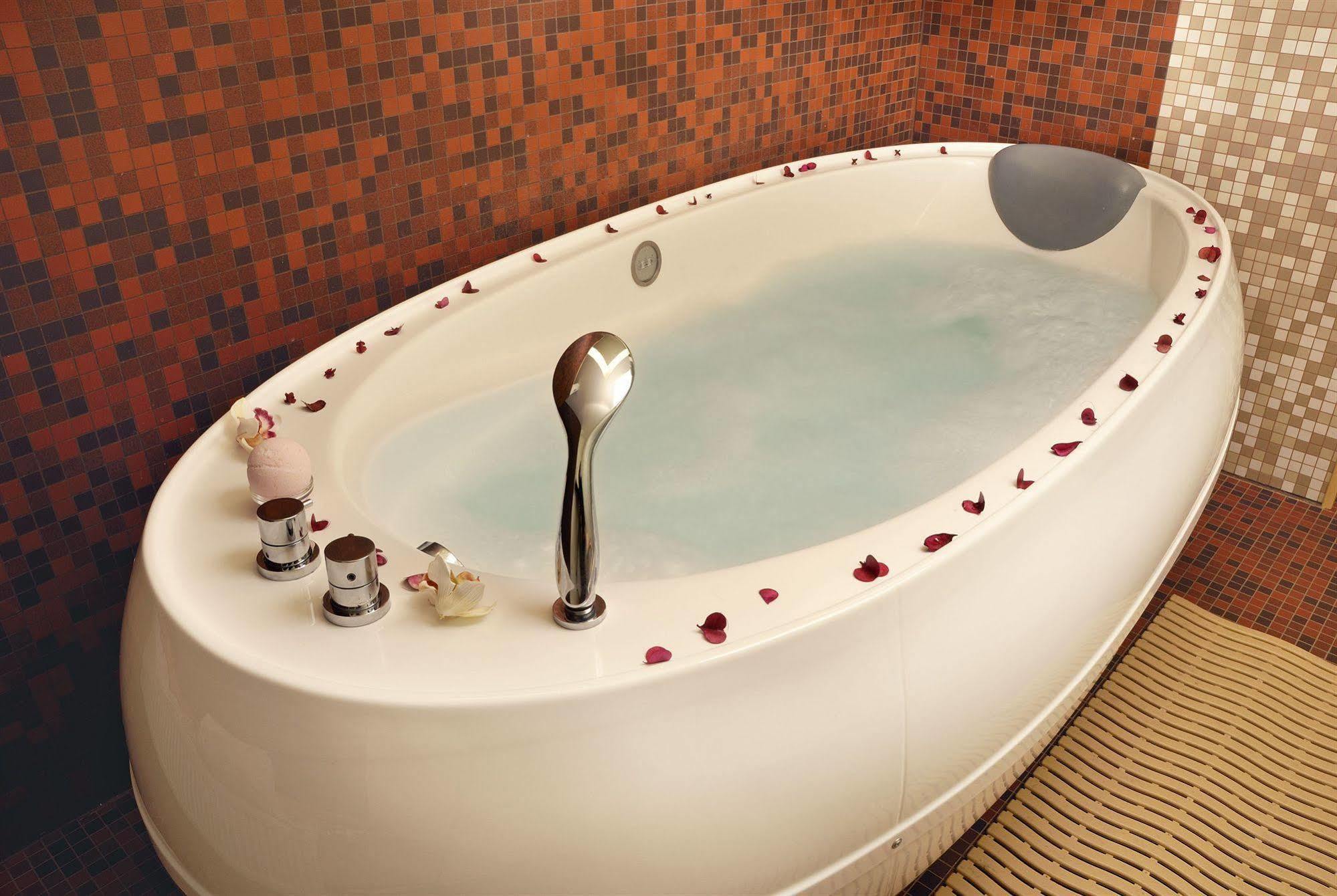 Spa Hotel Ezeri سيغولدَ المظهر الخارجي الصورة